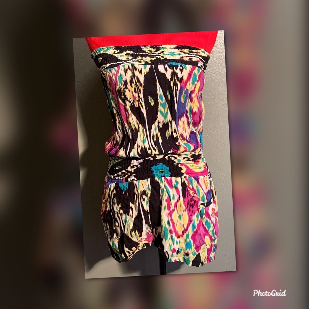MULTI COLORED PAPERT TEE HALTER ROMPER - Picture 2 of 3